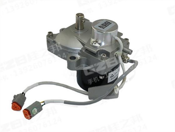 玉柴135挖掘機(jī)配件