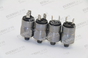 原裝三一、柳工挖掘機繼電器配件,挖掘機繼電器大全,繼電器批發(fā)供應(yīng)挖機配件批發(fā)市場