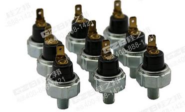 三一挖掘機三菱發(fā)動機機油壓力開關MC840219,三一挖掘機配件