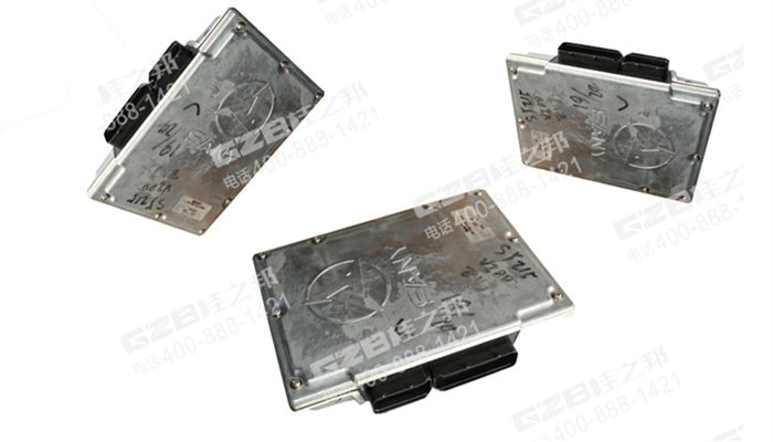 SY135挖機(jī)控制器插頭