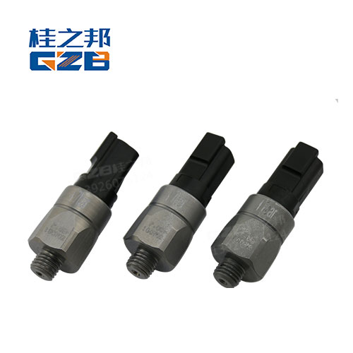 徐工215挖機(jī)配件